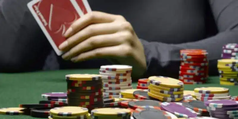 Bật mí mẹo chơi Poker online hiệu quả cho anh em